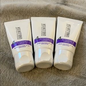 Rodan + Fields UNBLEMISH Oil Control Lotion